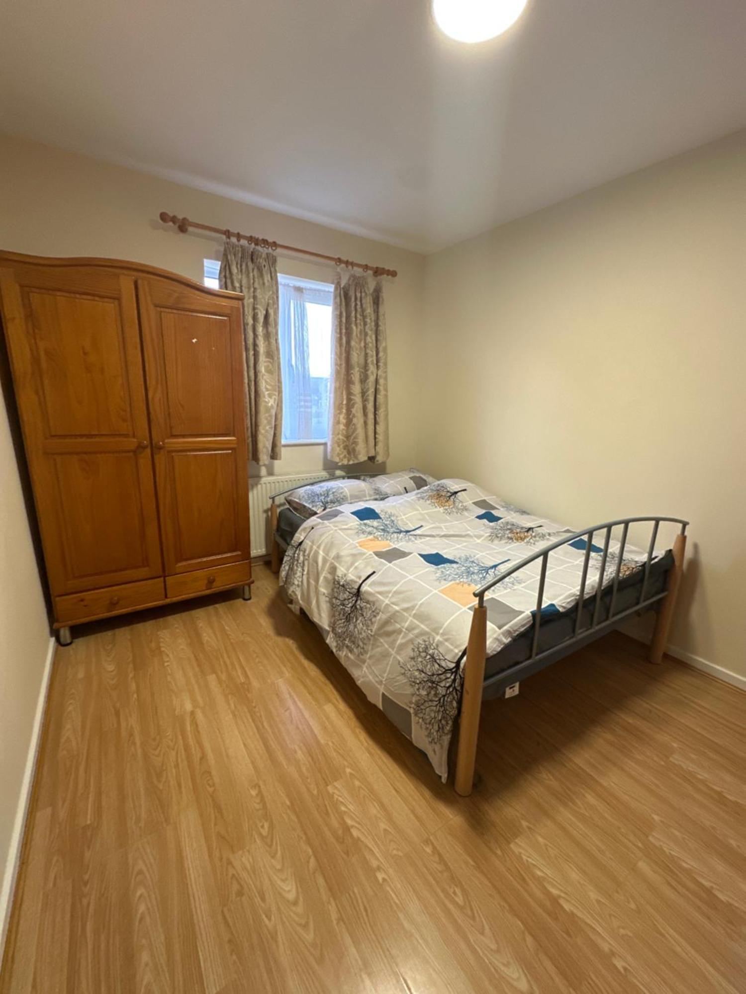 Nice Double Room In Heart Of Londra Exterior foto