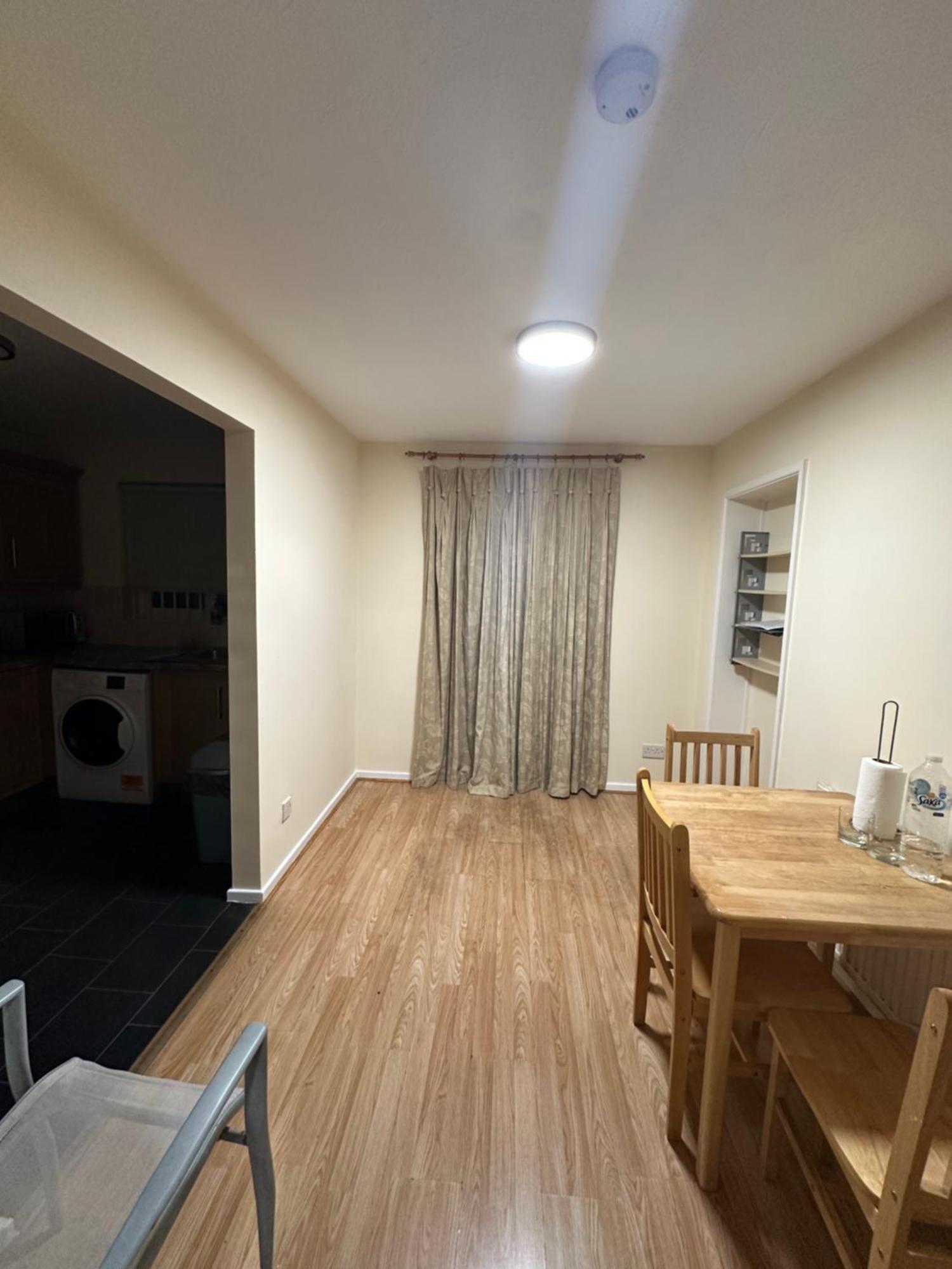 Nice Double Room In Heart Of Londra Exterior foto